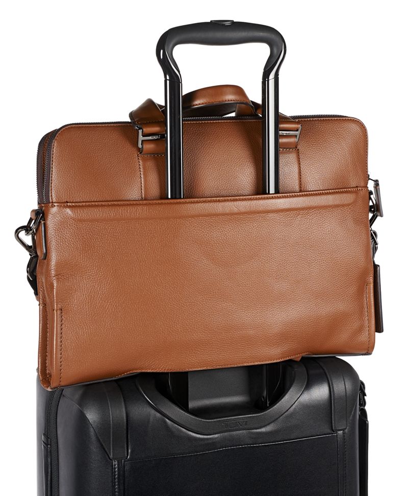 Seneca Slim Brief Leather - Harrison - Tumi Global Site