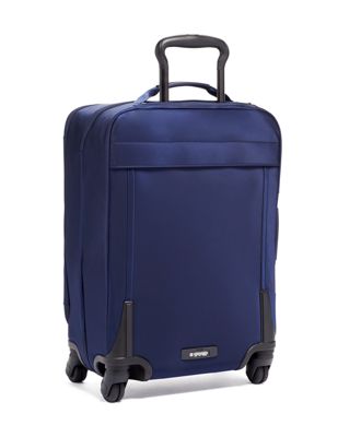 international hand luggage