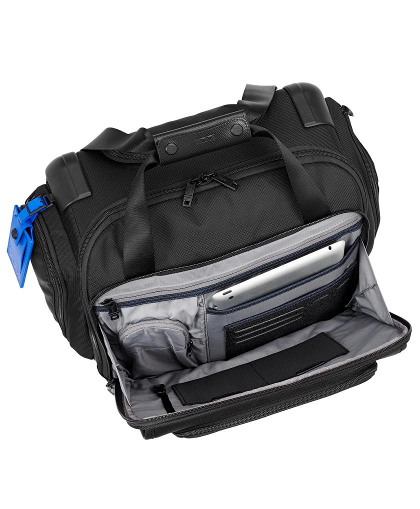 United 4 Wheeled Compact Duffel