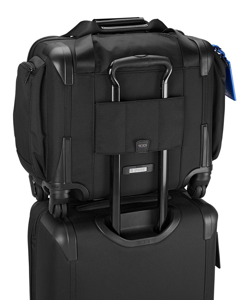 United 4 Wheeled Compact Duffel