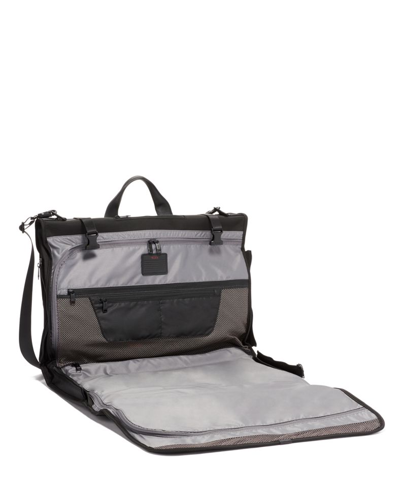 Garment Bag TriFold CarryOn · 02203137D3 · TUMI Centro América