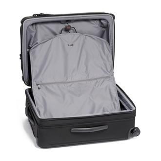 กระเป๋าเดินทางขนาดใหญ่ Short Trip Expandable 4 Wheeled Packing Case Black - medium | Tumi Thailand