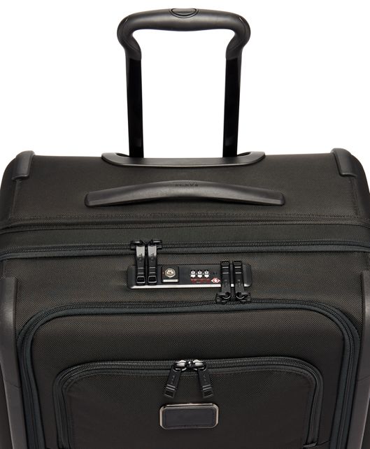 Short Trip Expandable 4 Wheeled Packing Case Black - large | Tumi Thailand