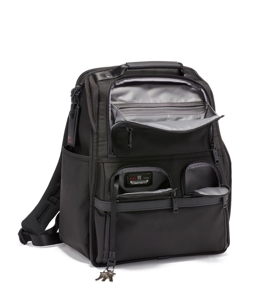 Compact Laptop Brief Pack&reg;