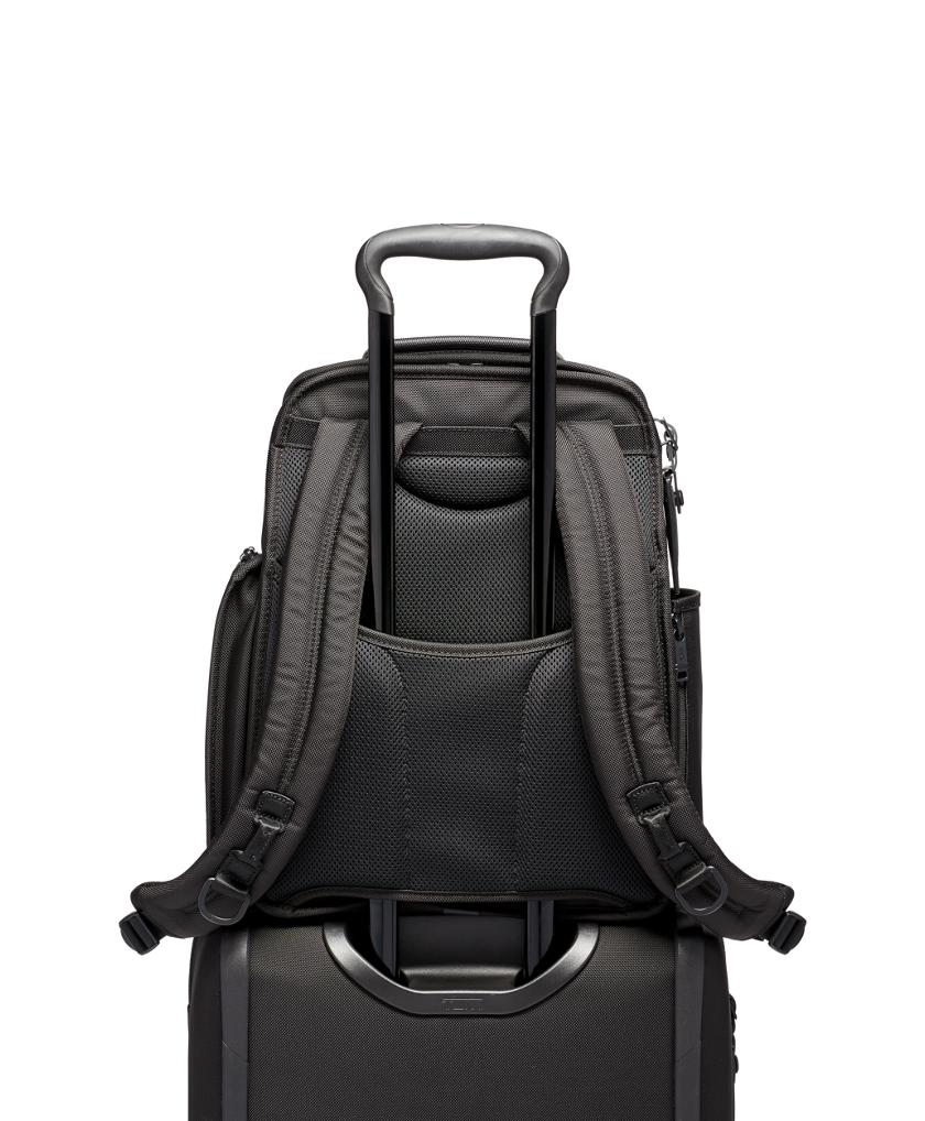 Compact Laptop Brief Pack&reg;