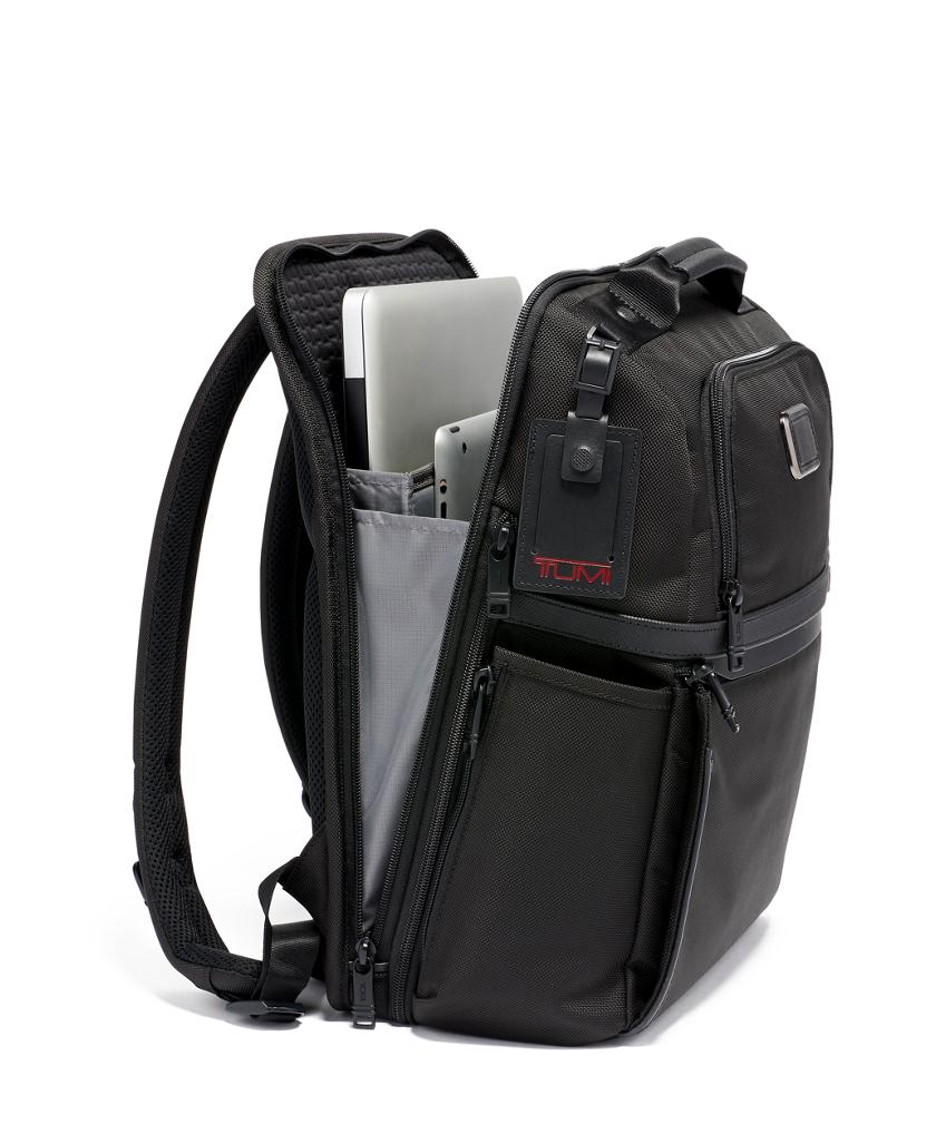 Slim Solutions Brief Pack&reg;