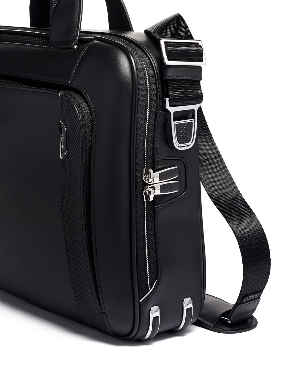 Sadler Brief | Tumi US Sadler Brief | Tumi US