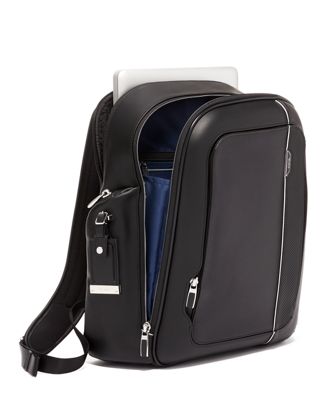 tumi arrive logan