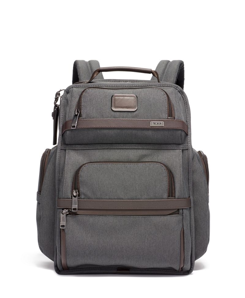 tumi advanced brief review