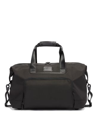 tumi gym bag