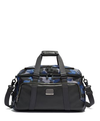 tumi luggage store