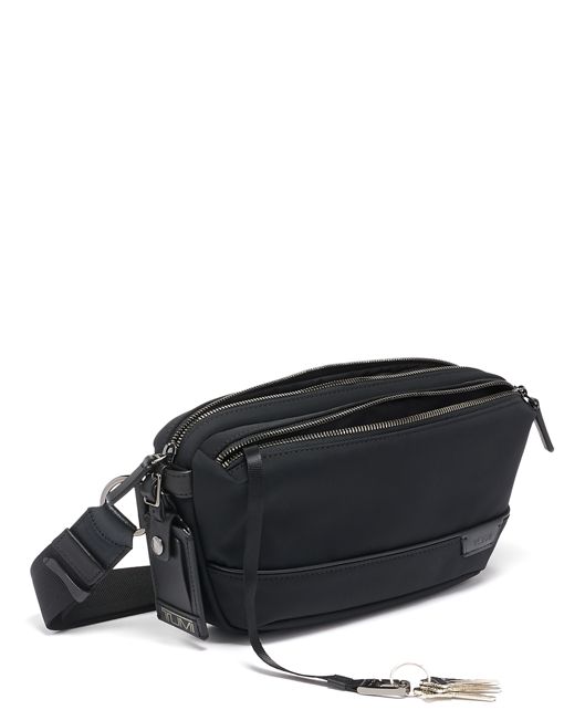 tumi triangle pouch
