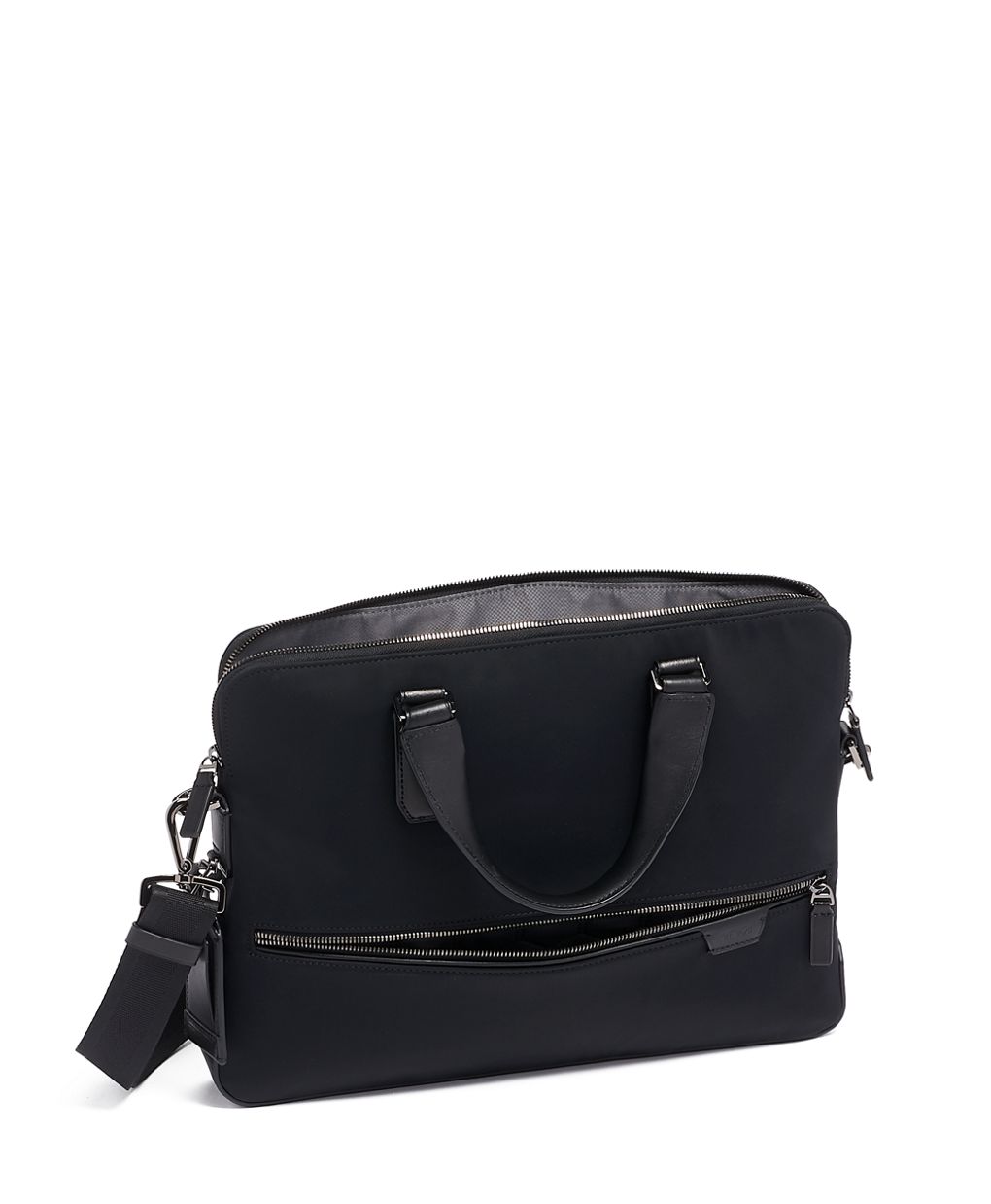 Tumi portfolio brief sales