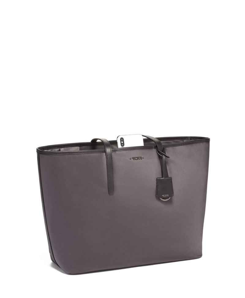 tumi women's purse