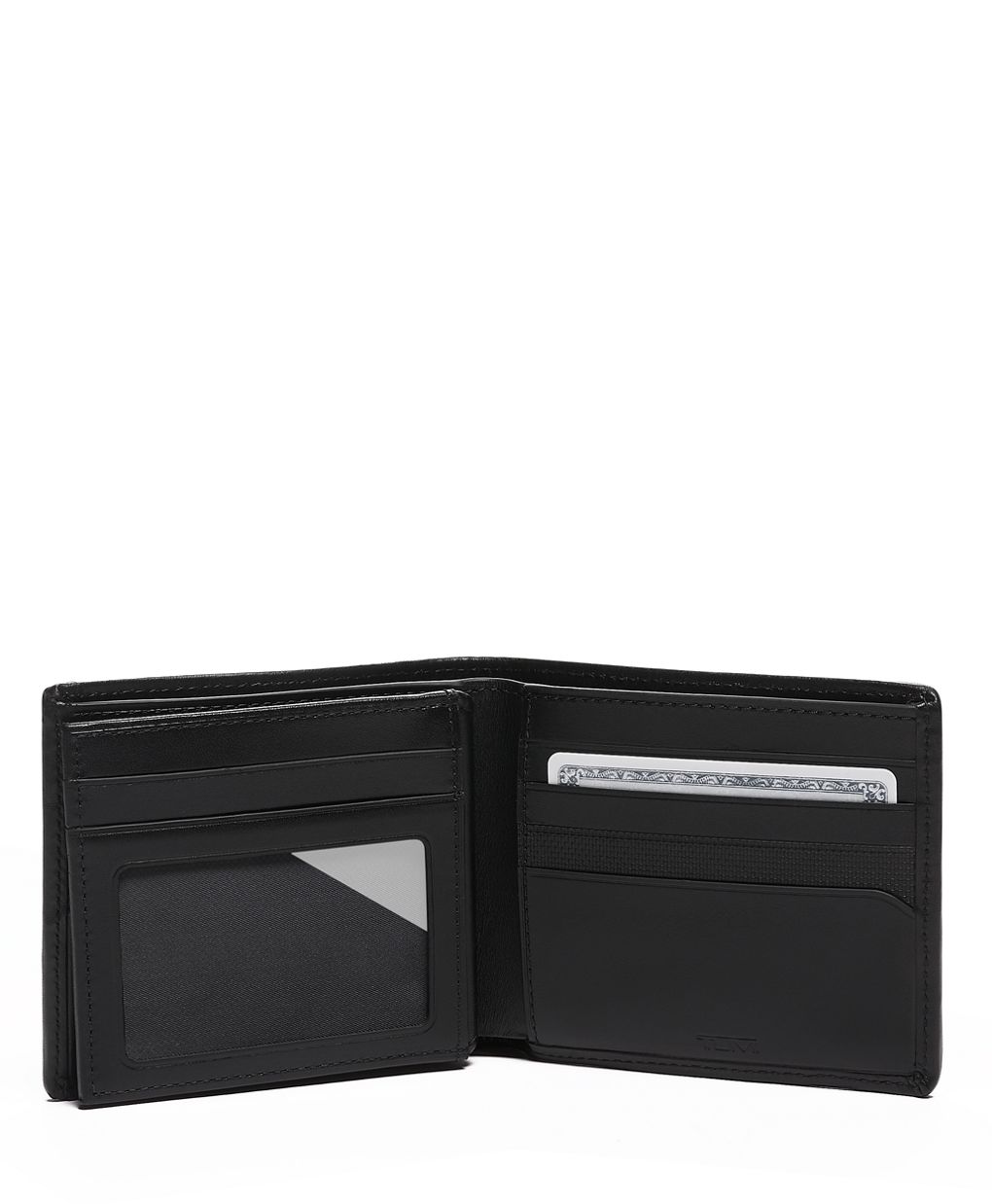 Global Center Flip Passcase | Tumi US