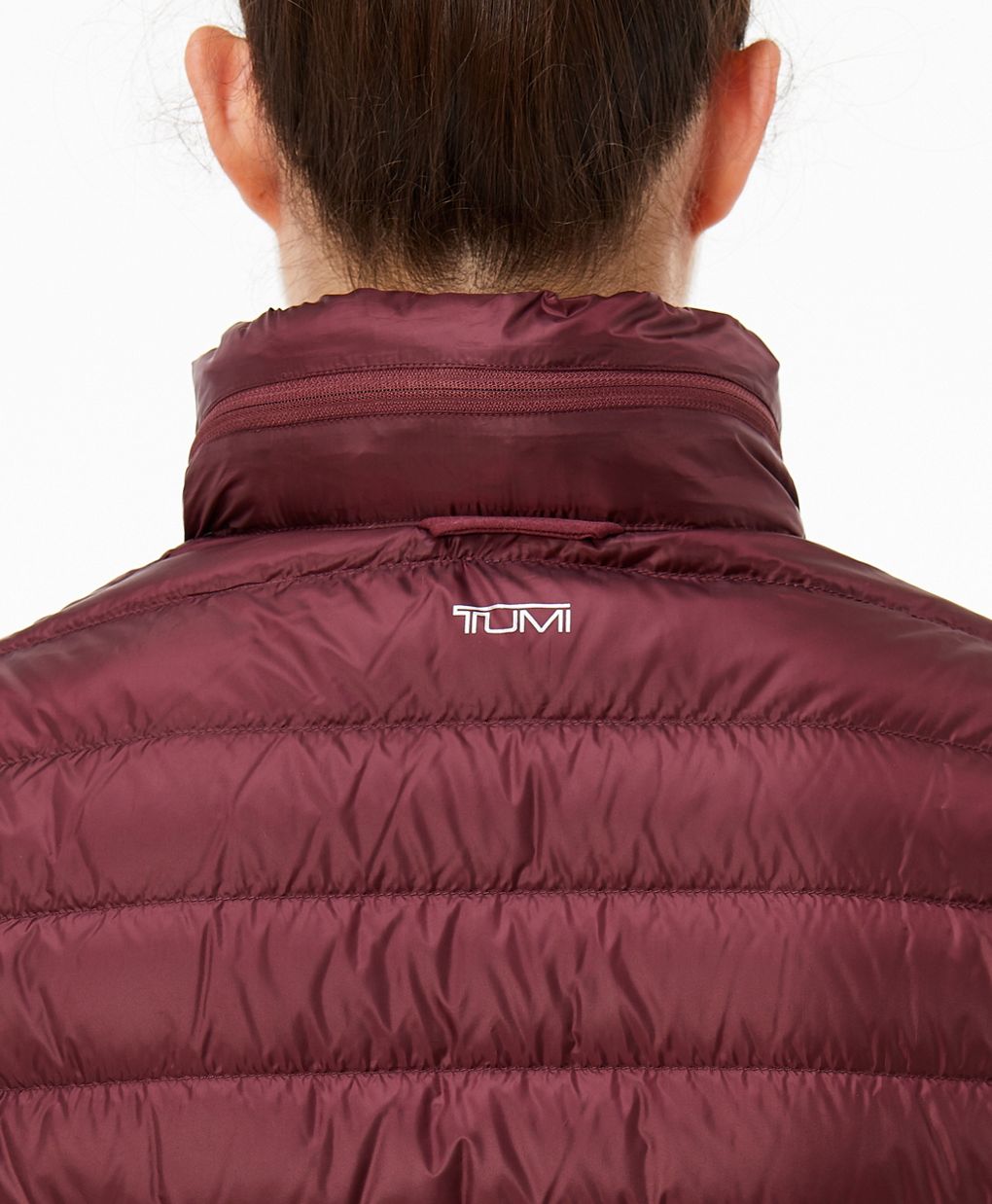 Tumi hooded packable outlet jacket