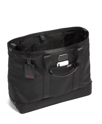 tumi tote