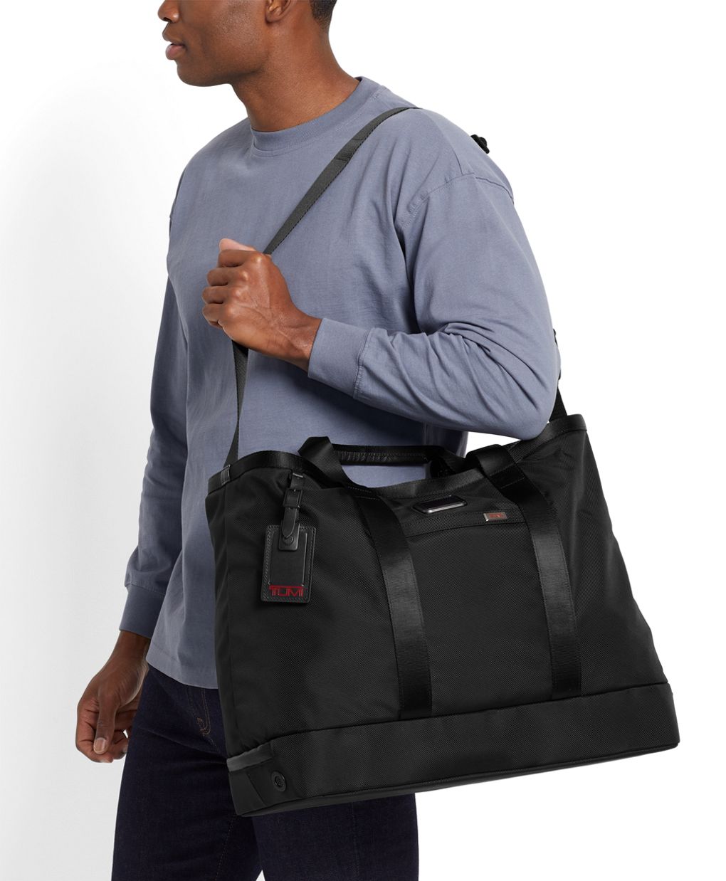 What is 2024 a carryall bag