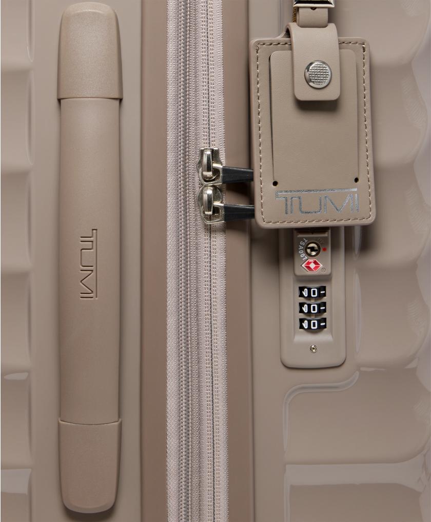 International Expandable 4 Wheeled Carry-On
