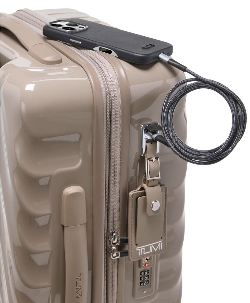 International Expandable 4 Wheeled Carry-On