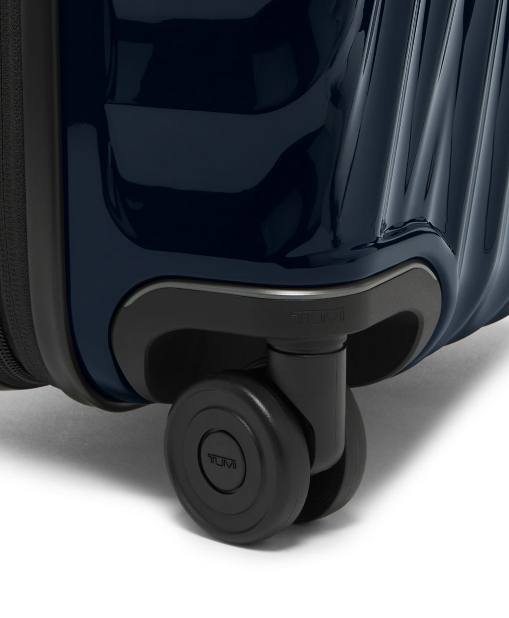 TUMI - 19 Degree International Expandable 4-Wheel