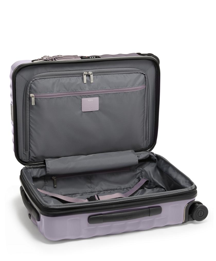 International Expandable 4 Wheeled Carry-On