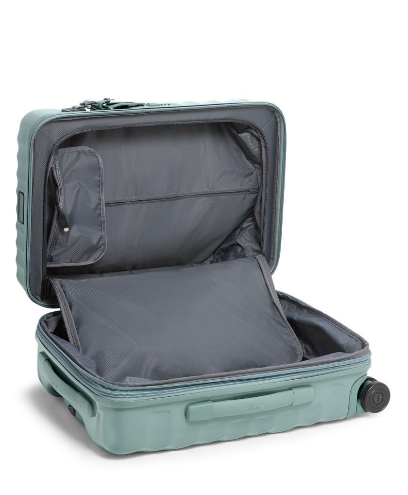 19 Degree Polycarbonate | Tumi US