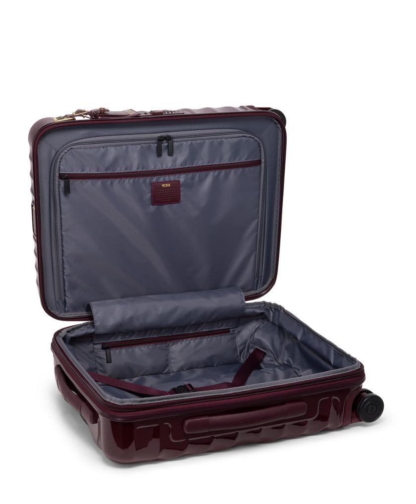Continental Expandable 4 Wheeled Carry-On