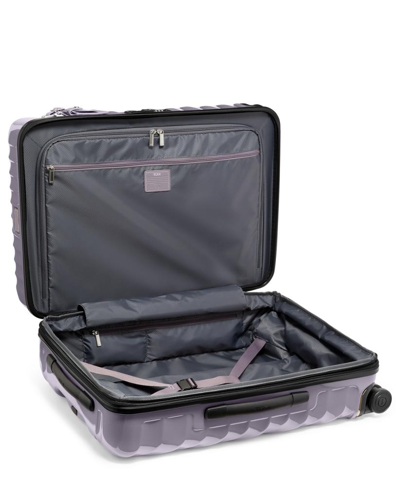 Short Trip Expandable 4 Wheeled Packing Case