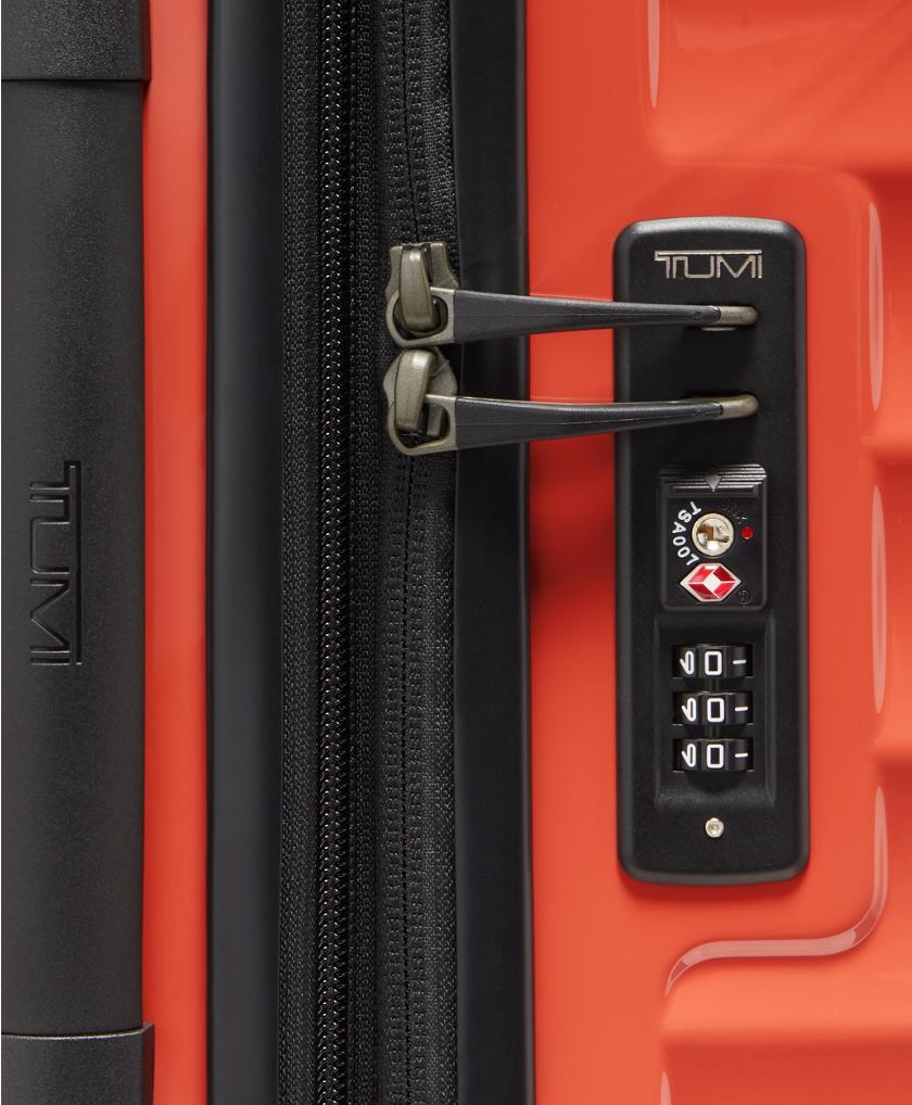 Short Trip Expandable 4 Wheeled Packing Case