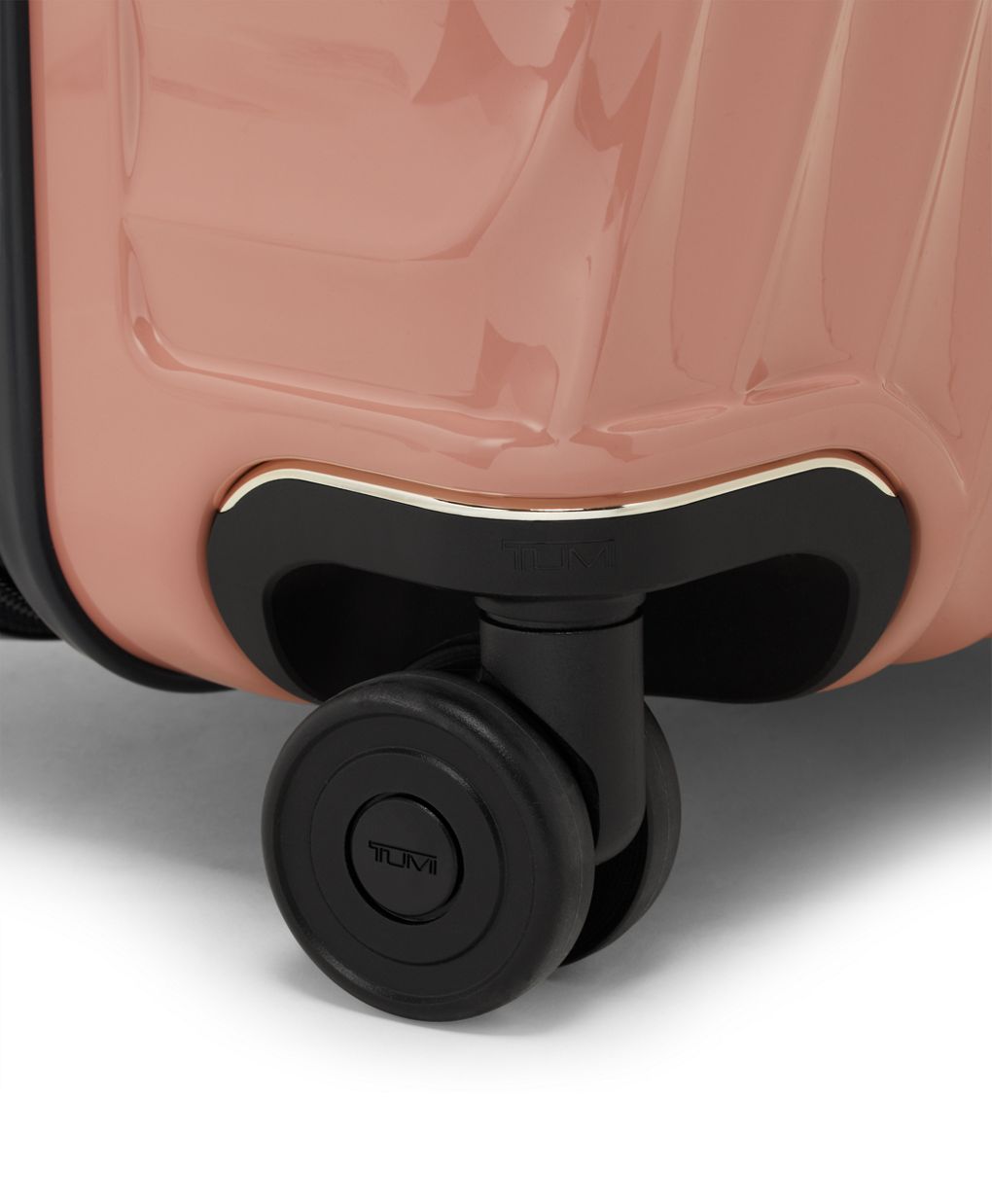 TUMI V4 Extended Trip Expandable 4Wheeled Packing Case – Luggage Online