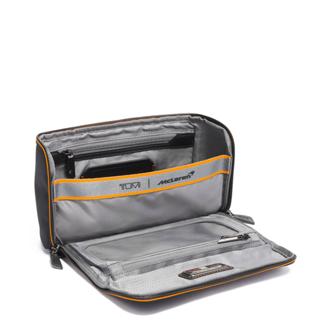 กระเป๋าพกพา Remex Accessory Kit BLACK - medium | Tumi Thailand
