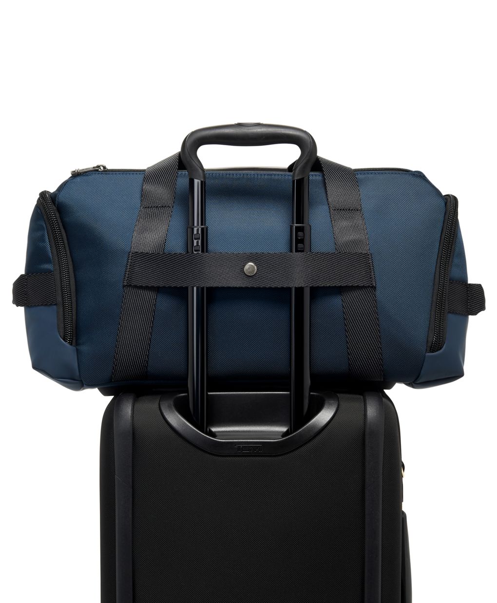 Tumi hotsell duffel costco