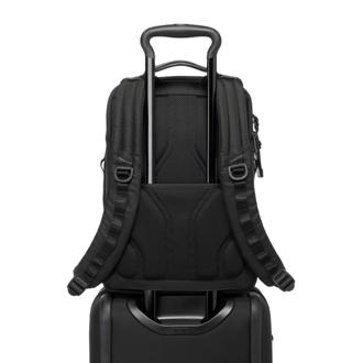 กระเป๋าเป๋สะพายหลัง Dynamic Backpack Black - medium | Tumi Thailand