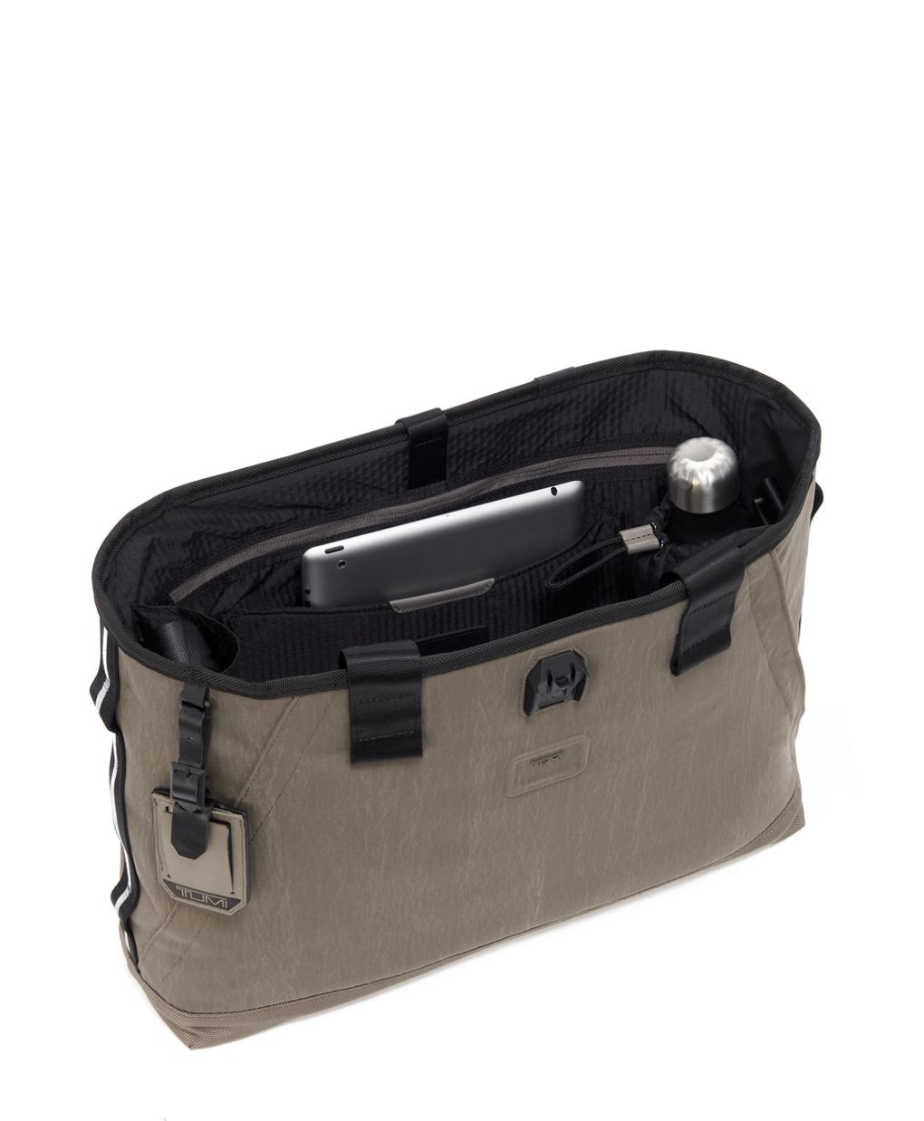 Retreat Tote | Tumi US Retreat Tote | Tumi US