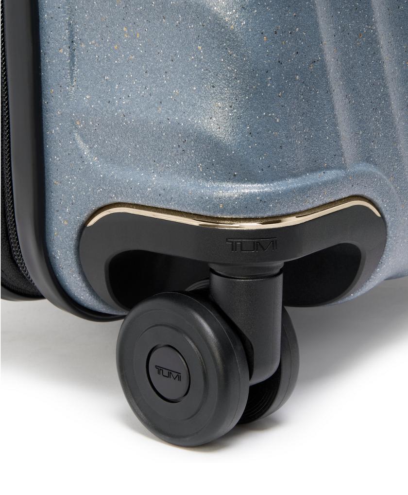 International Expandable 4 Wheeled Carry-On