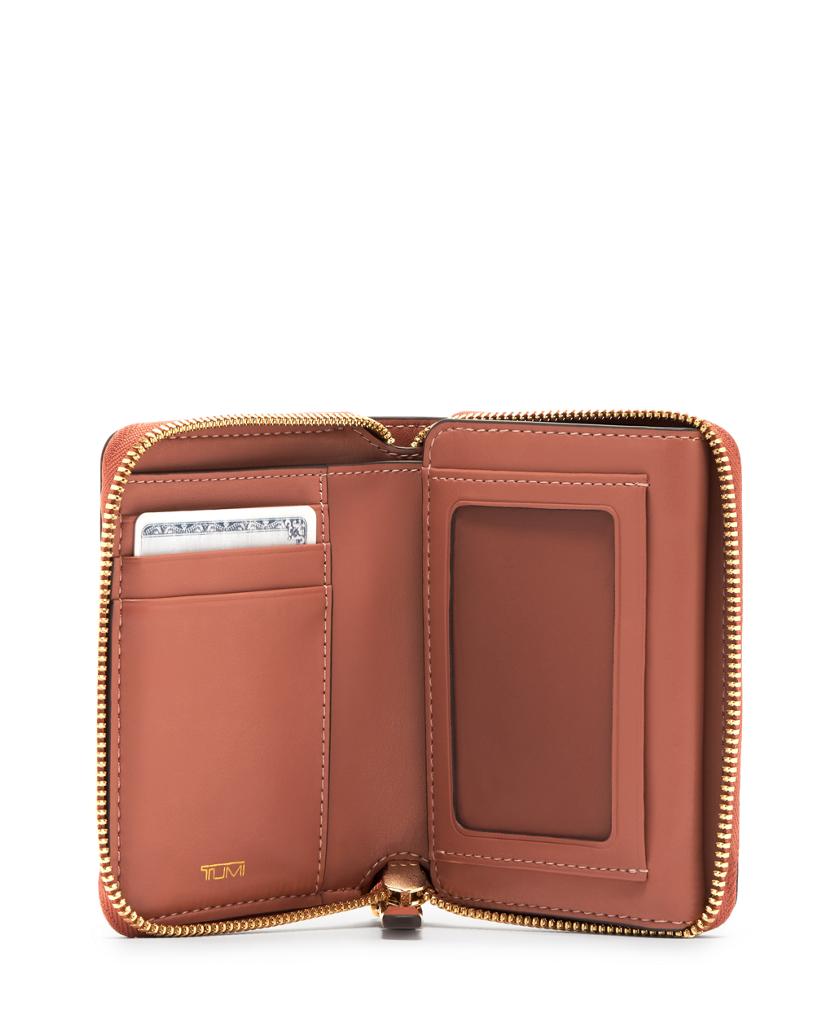Tri-Fold Zip-Around