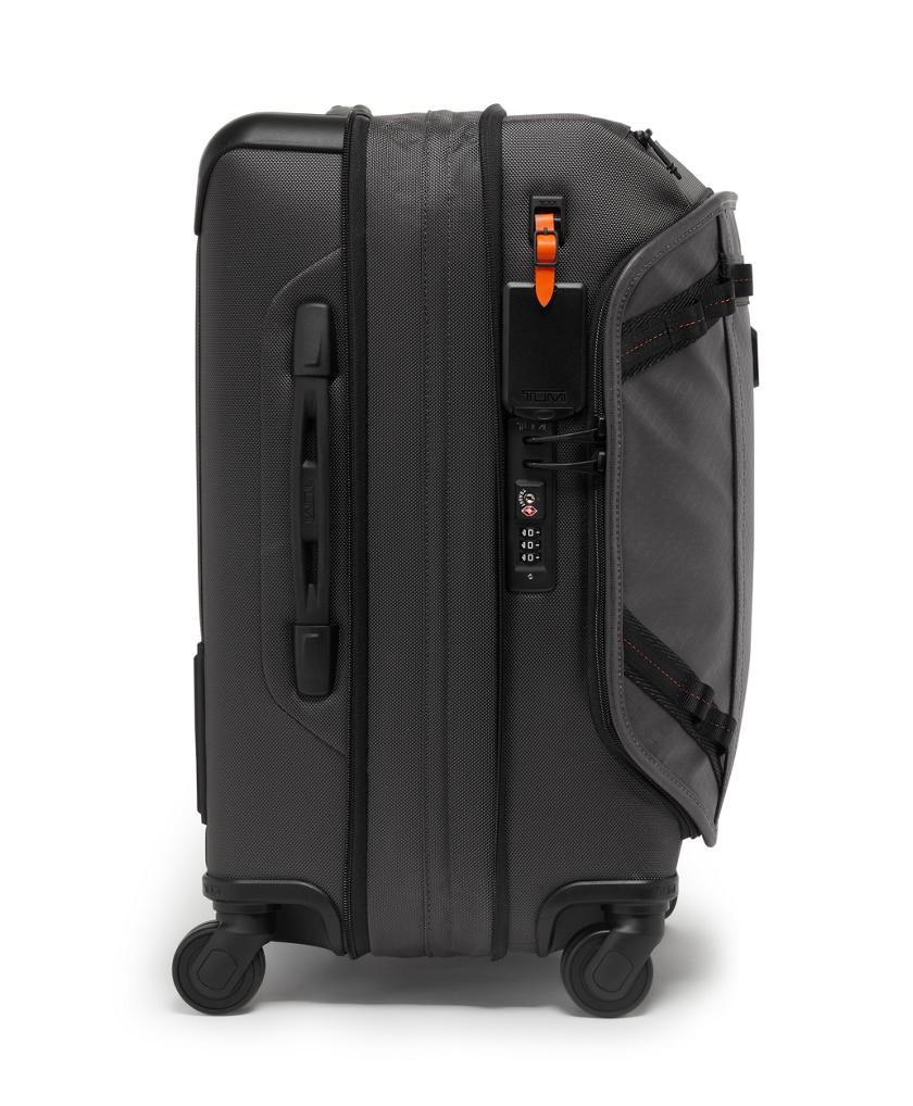 International Front Lid Expandable 4 Wheeled Carry-On