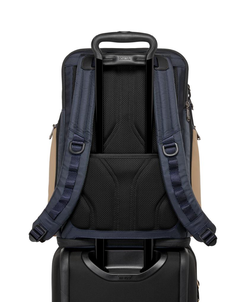 Nomadic Backpack