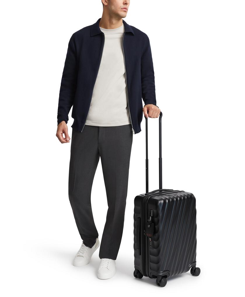 International Expandable 4 Wheeled Carry-On