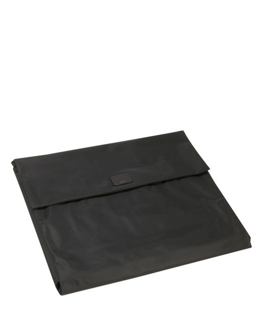 กระเป๋าเก็บเสื้อผ้า Medium Flat Folding Pack Black - large | Tumi Thailand