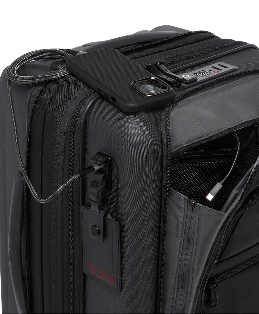 International Expandable 4 Wheeled Carry-On