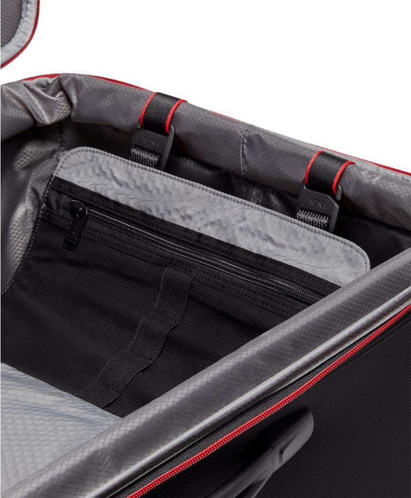 Short Trip Expandable 4 Wheeled Packing Case