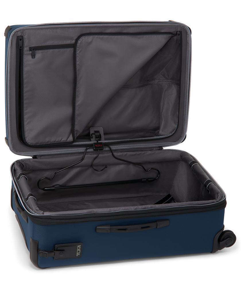 Short Trip Expandable 4 Wheeled Packing Case
