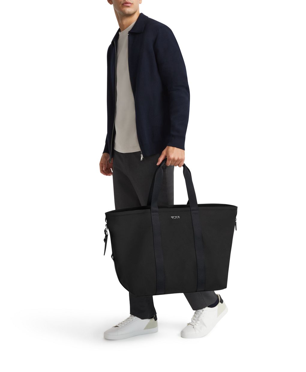 tumi beach bag