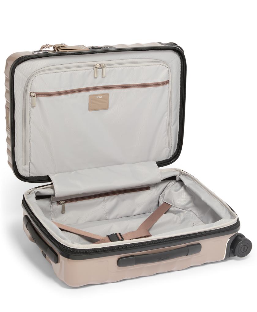 International Expandable 4 Wheel Carry-On