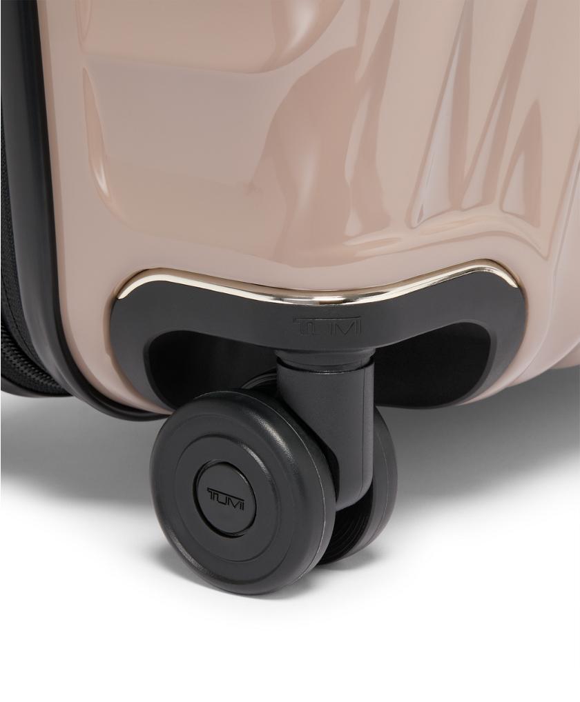 International Expandable 4 Wheel Carry-On