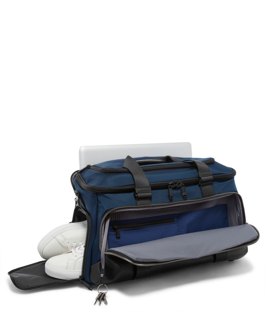 Tumi gym cheap bag sale