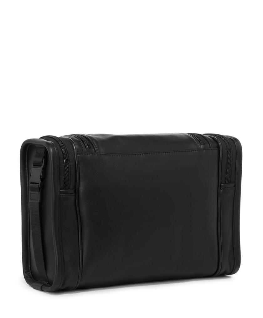Hanging Travel Kit