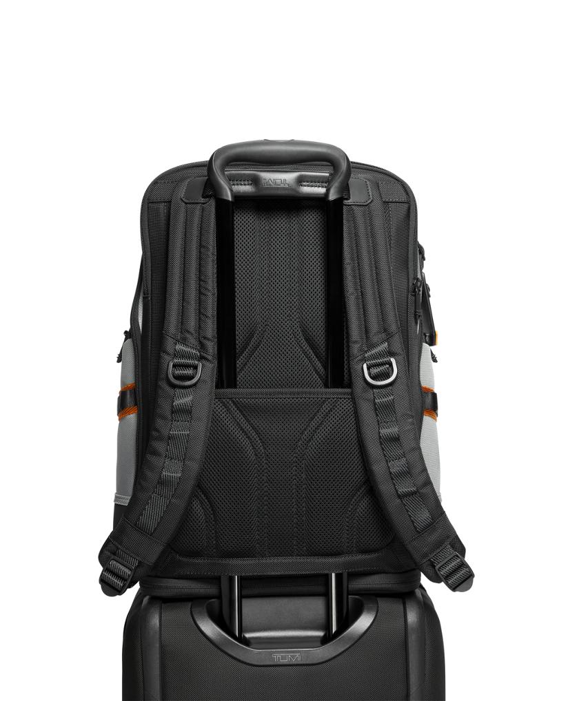 Nomadic Backpack